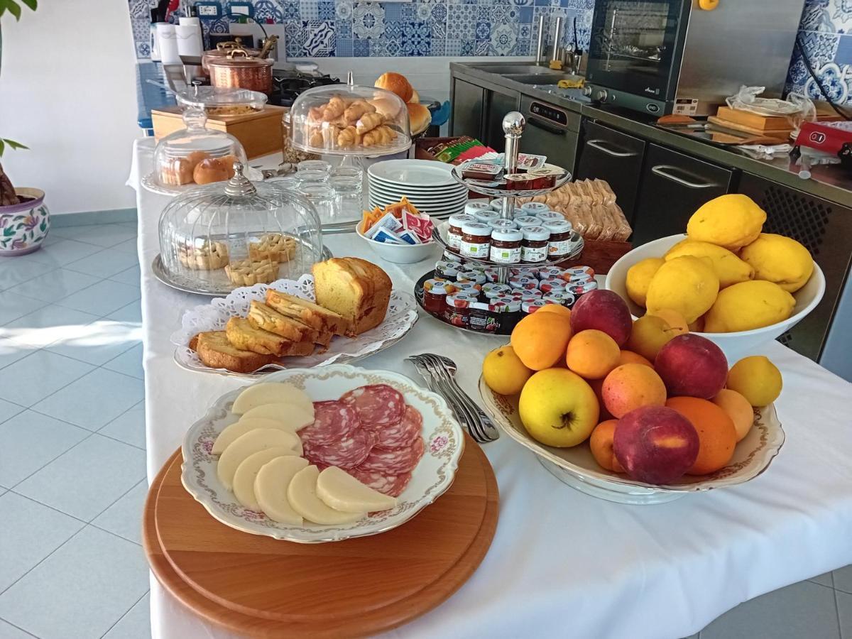 La Pergola Del Torchio Bed & Breakfast Ischia Bagian luar foto